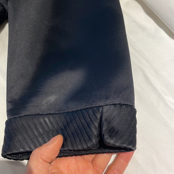 Small half jacket. Great for over a dress or tank top. - Picture 3 of 3